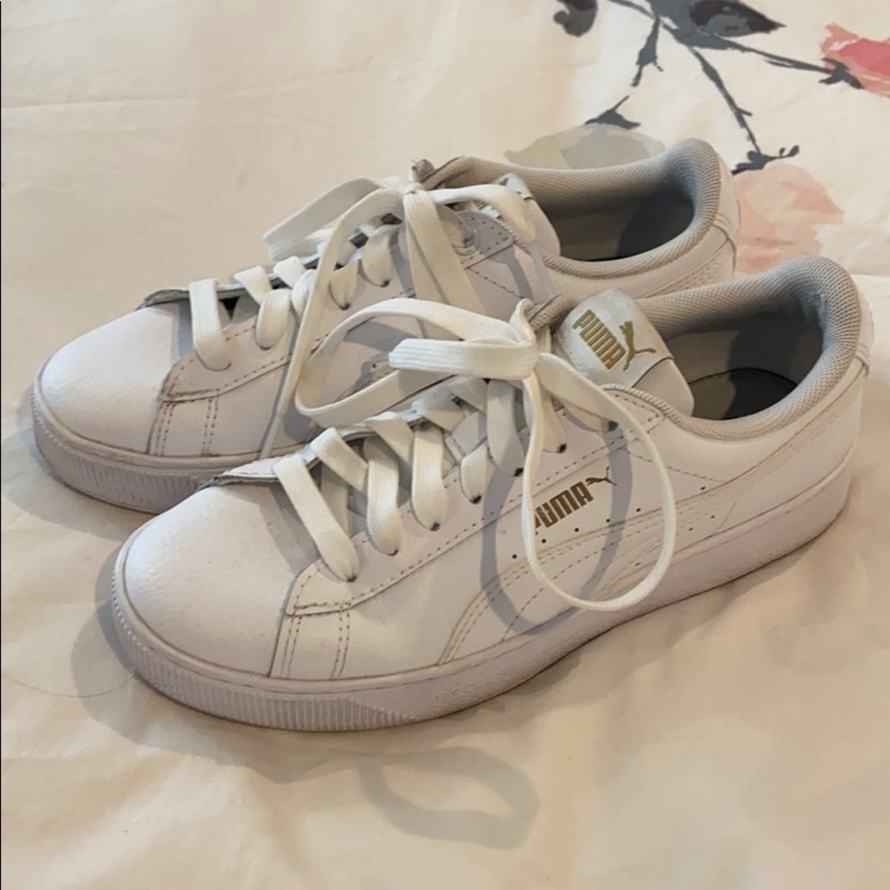 Super cute white puma influencer lifts 6.5 6